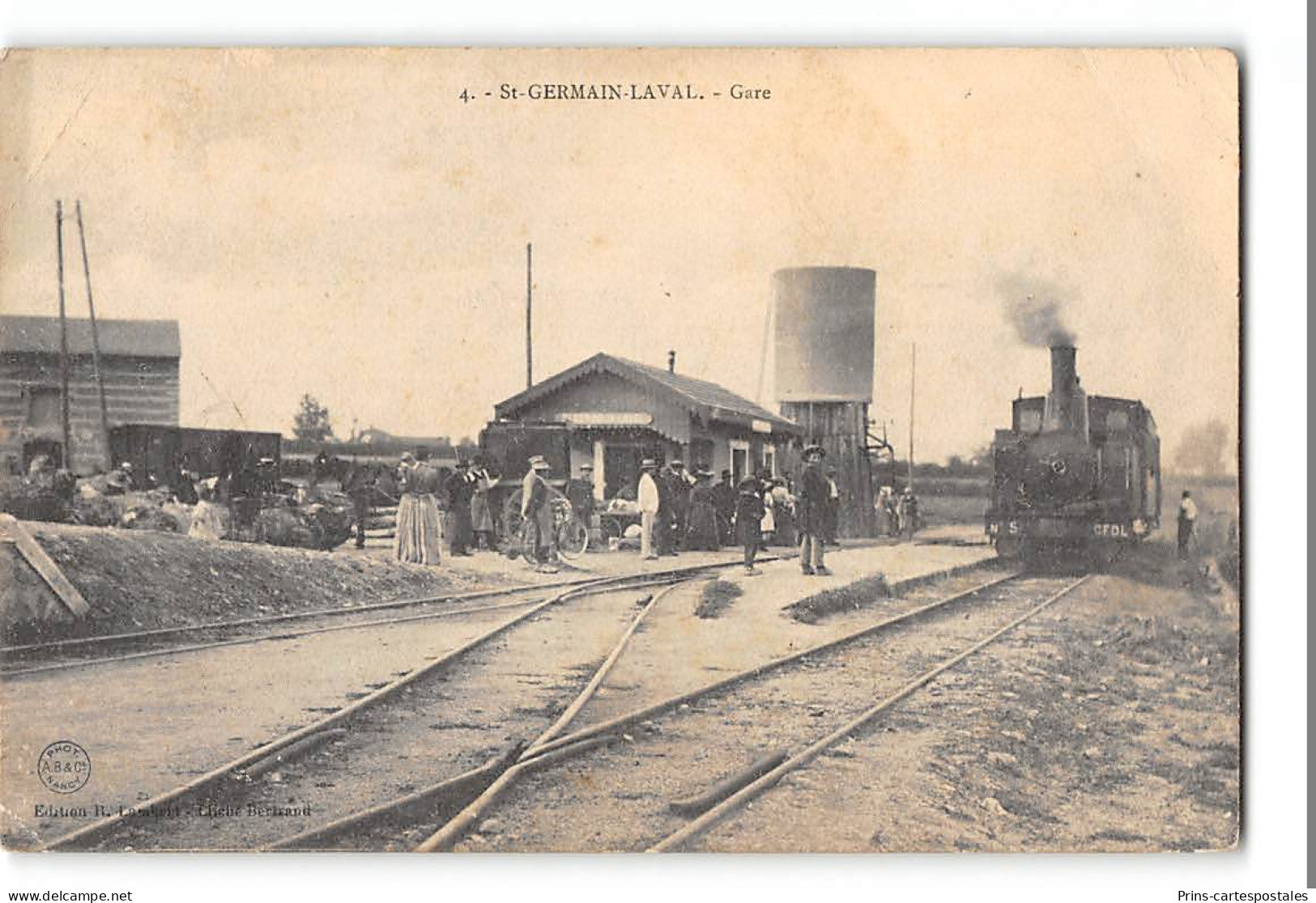 CPA 42 St Saint Germain Laval La Gare Train Tramway - Saint Germain Laval