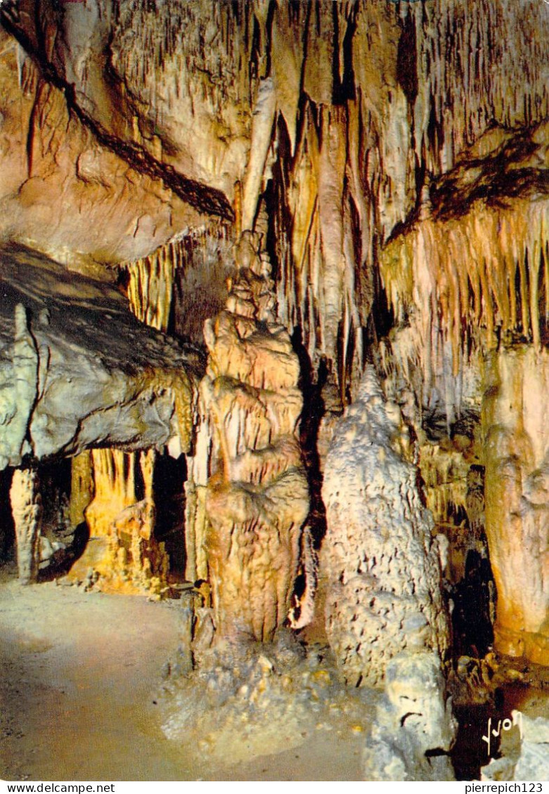 24 - Domme - Grottes - Un Aspect De La Salle Aux Miroirs D'Eau - Domme