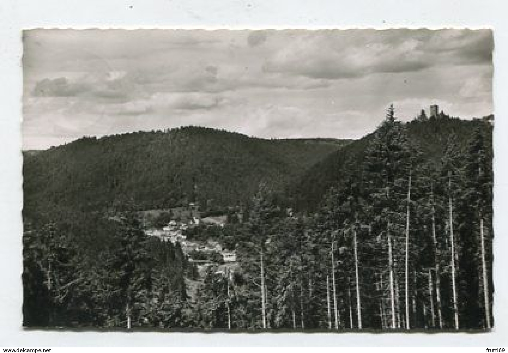 AK 144377 GERMANY - Bad Teinach / Schwarzwald Mit Ruine Zavelstein - Bad Teinach