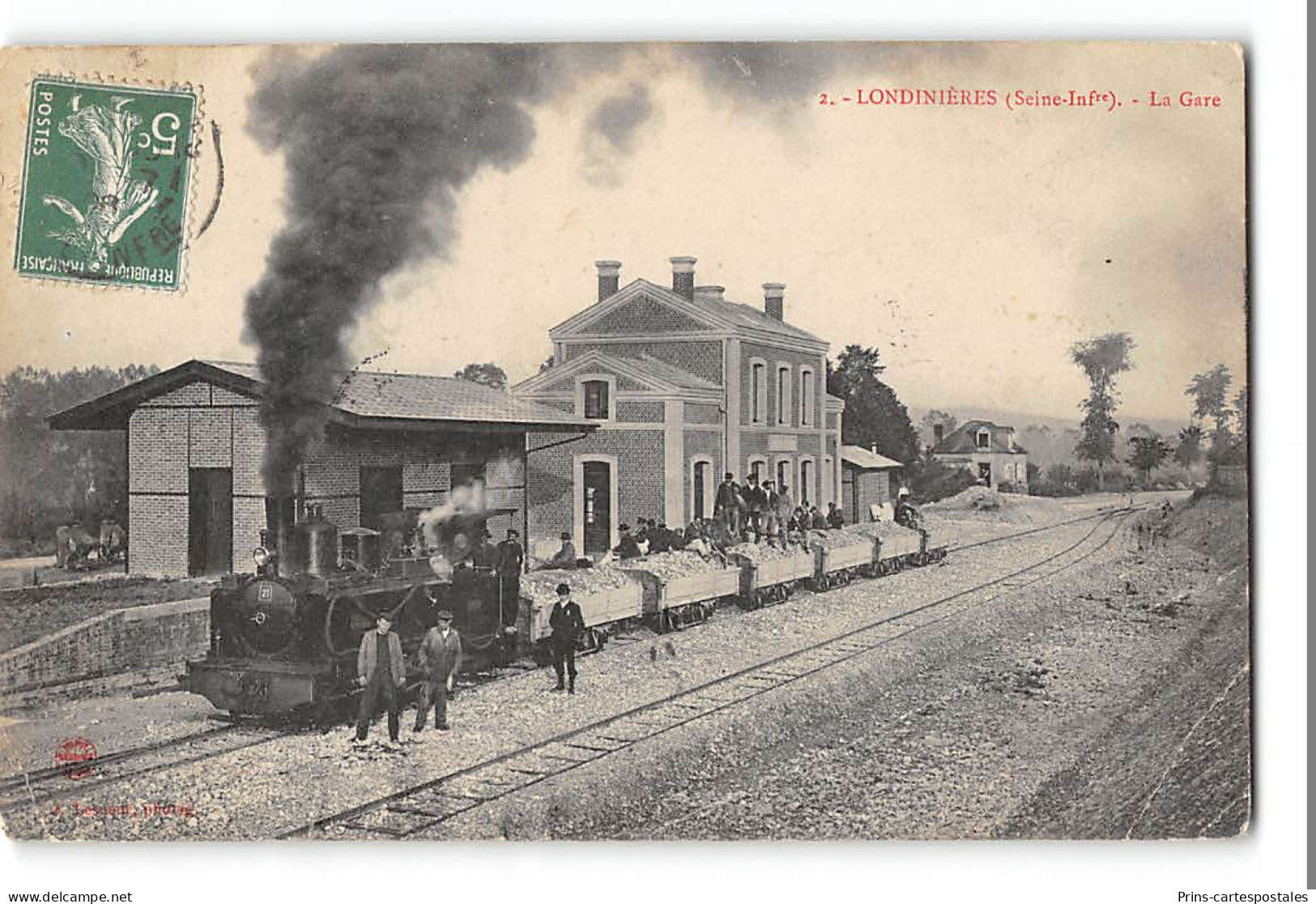 CPA 76 Londinières La Gare Train Tramway  - Londinières