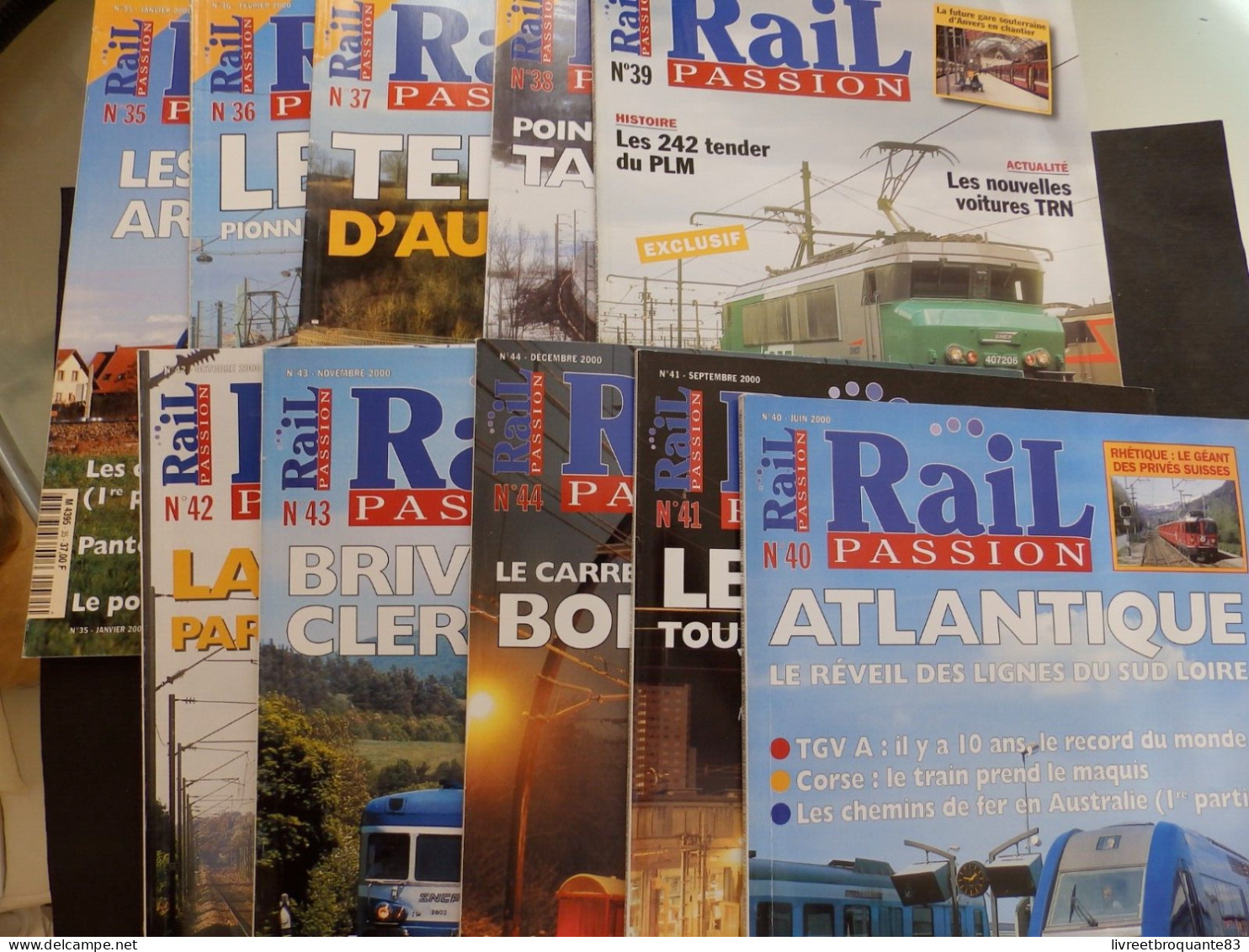 LOT  10 REVUES RAIL PASSION  ANNEE 2000 N° 35/36/37/38/39/40/41/42/42/44/ ETAT NEUF - Railway & Tramway