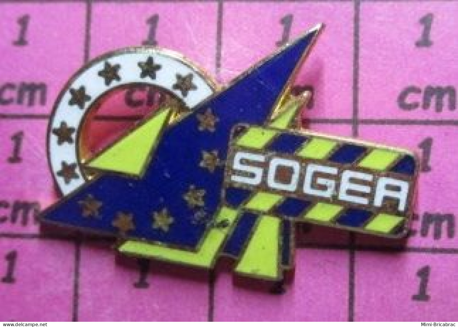 2617 Pin's Pins / Beau Et Rare / MARQUES / SOGEA ETOILES CERCLES TRIANGLES - France Telecom