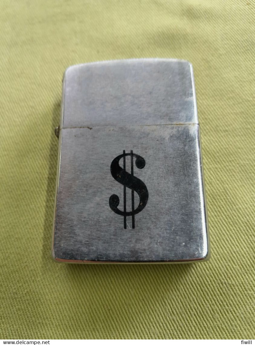 BRIQUET ZIPPO     LETTRE K   CHIFFRE ROMAIN VI - Zippo