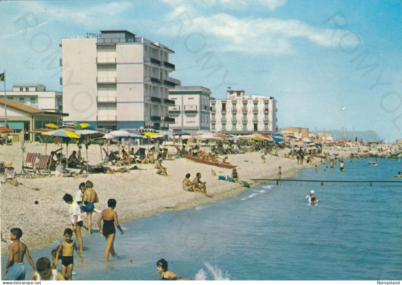 CARTOLINA  FANO,MARCHE-RIVIERA ADRIATICA-SPIAGGIA SASSONIA-MARE,ESTATE,VACANZA,BARCHE A VELA,BELLA ITALIA,VIAGGIATA 1965 - Fano