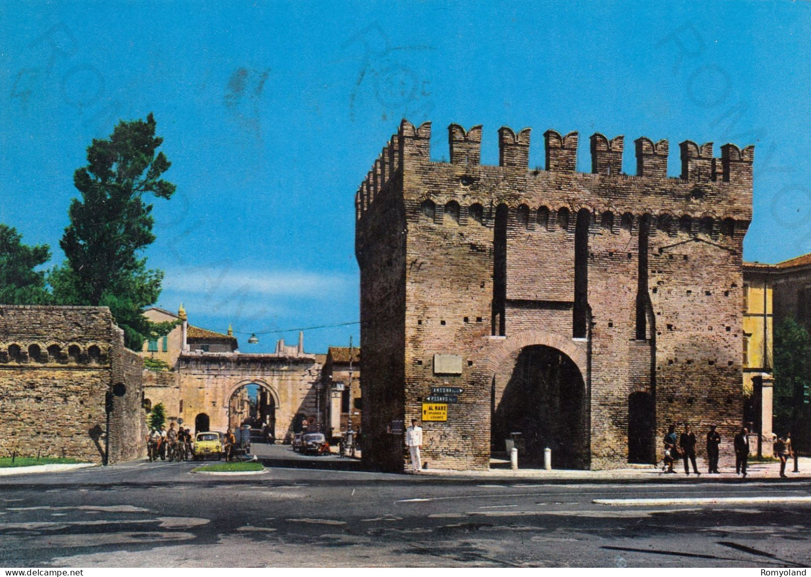 CARTOLINA  FANO,MARCHE-PORTA MAGGIORE E ARCO D'AUGUSTO-STORIA,MEMORIA,CULTURA,RELIGIONE,BELLA ITALIA,VIAGGIATA 1965 - Fano