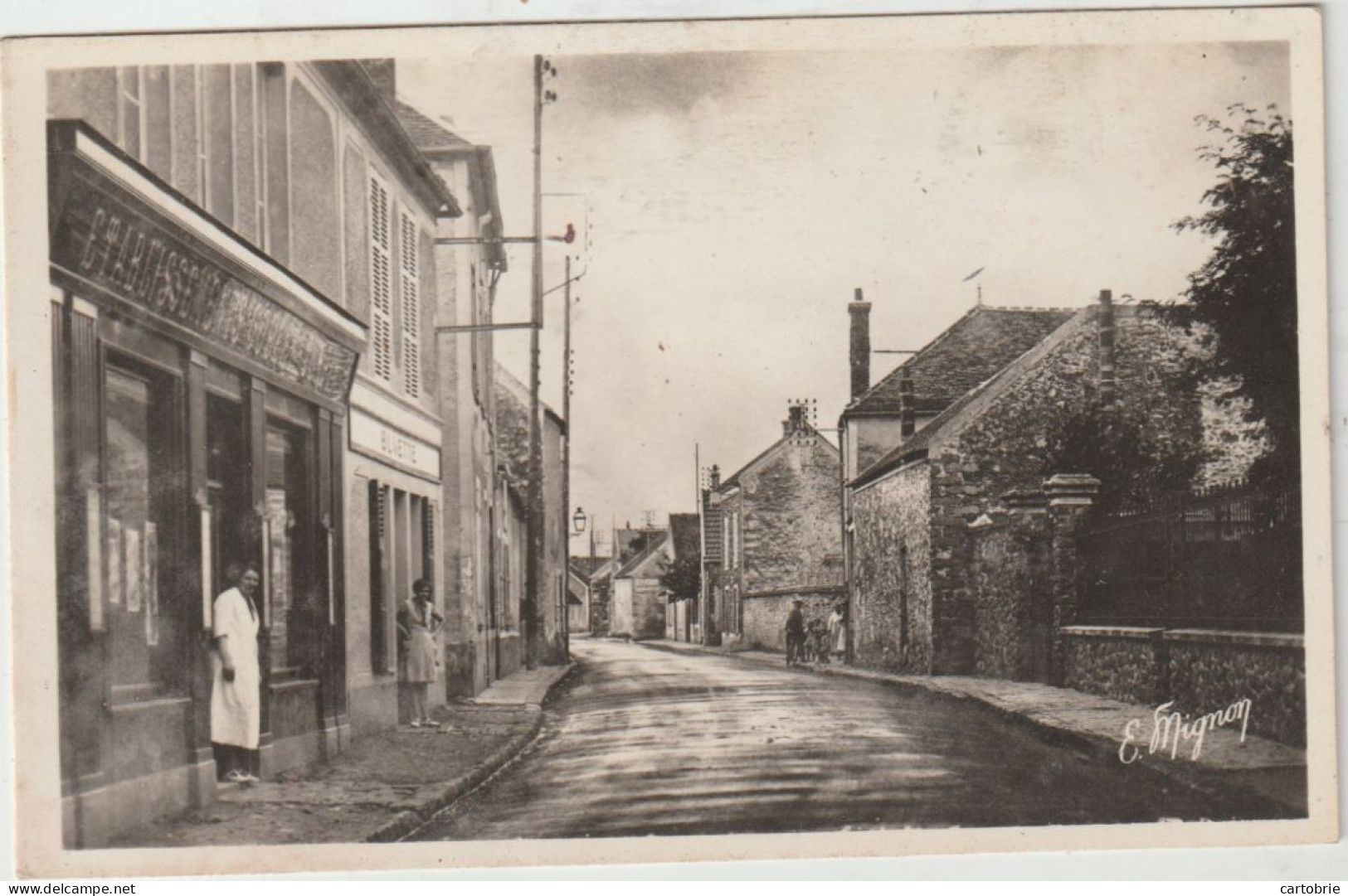 Dépt 77 - PERTHES - Rue De La Planche - Commerces - CPSM MIGNON N° 2691 - Perthes