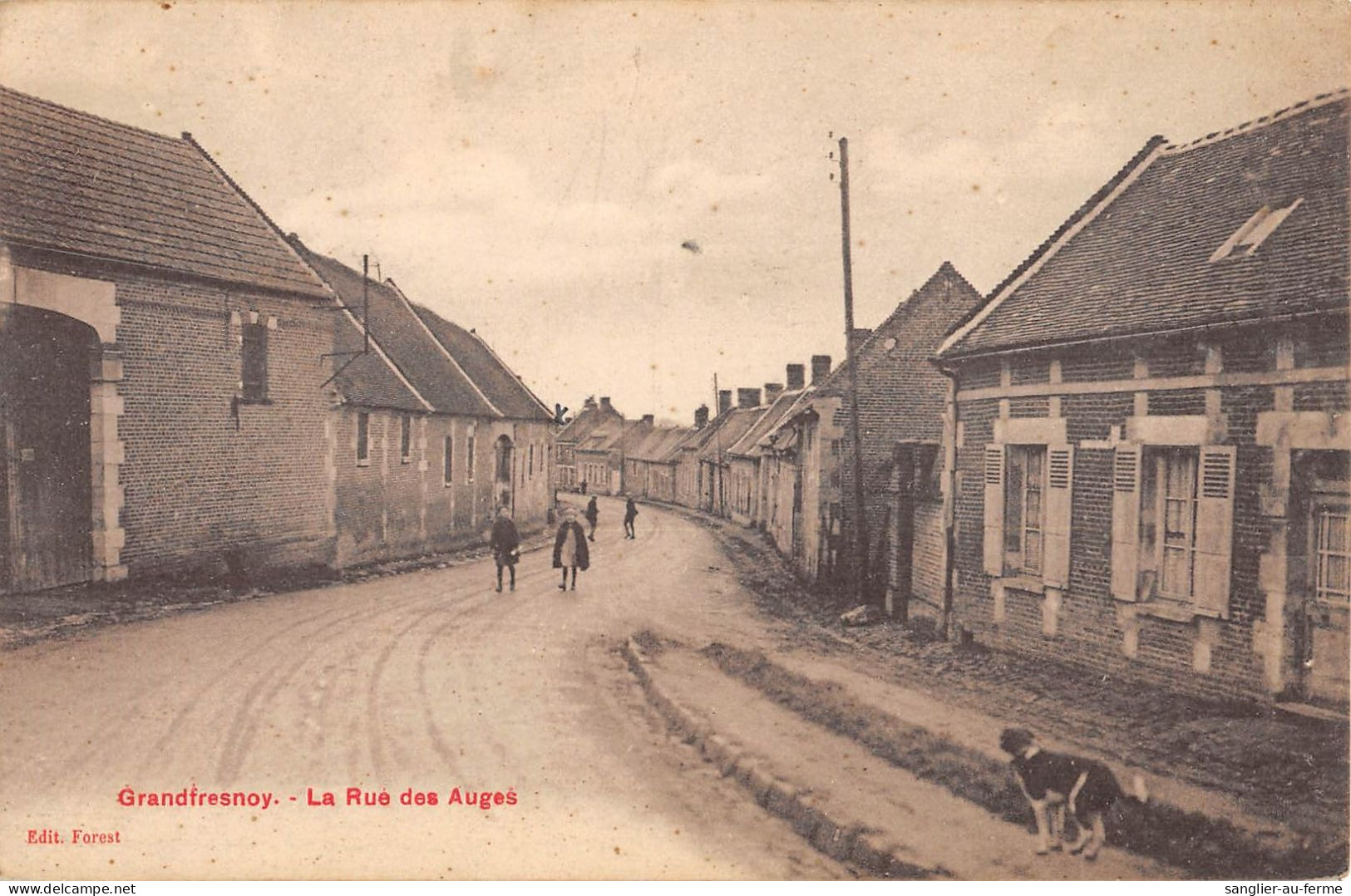 CPA 60 GRANDFRESNOY / LA RUE DES AUGES - Autres & Non Classés