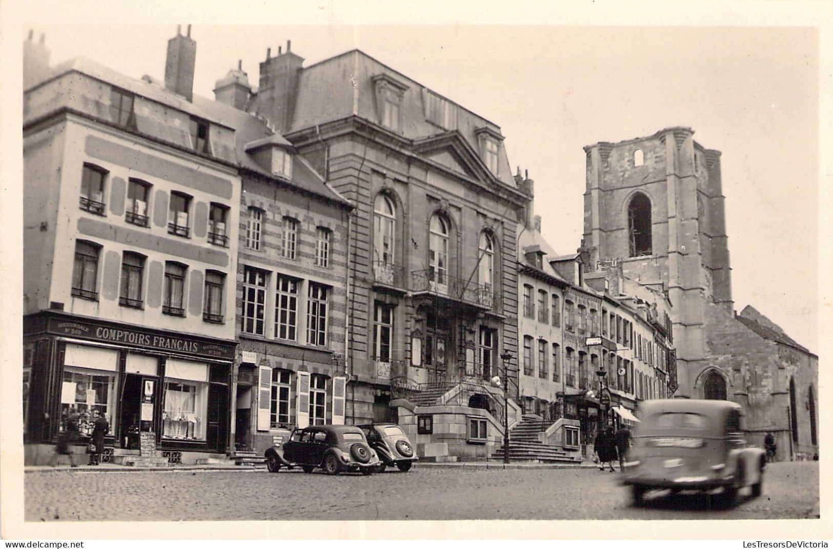 FRANCE - 59 - AVESNES - La Grande Place  - Carte Postale Ancienne - Avesnes Sur Helpe