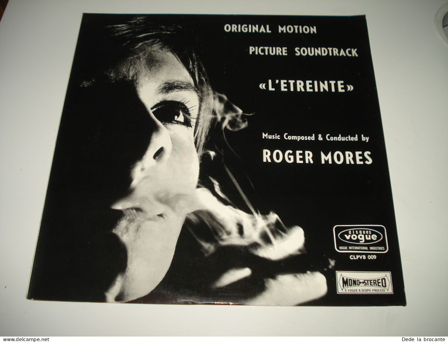 B7 / HYPER RARE ! Roger Mores " L'Étreinte " Vogue - CLPVB 009 - BE 1968 - M/N.M - Musica Di Film