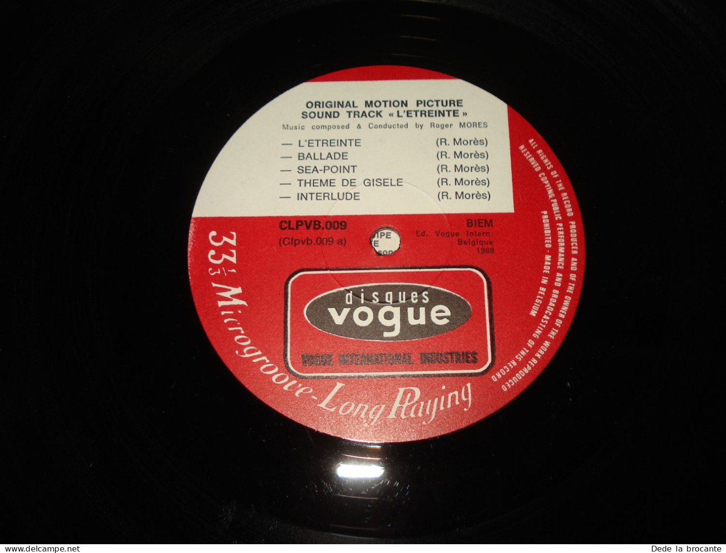 B7 / HYPER RARE ! Roger Mores " L'Étreinte " Vogue - CLPVB 009 - BE 1968 - M/N.M - Musica Di Film