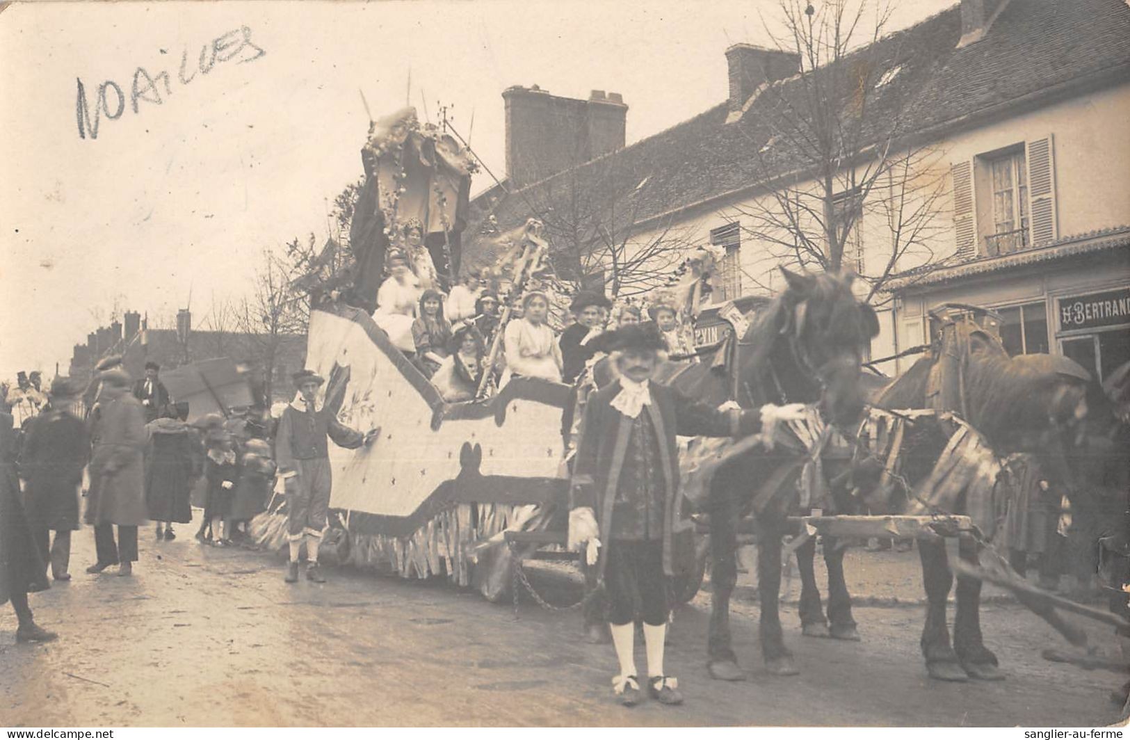 CPA 60 NOAILLES / CARTE PHOTO DE LA CAVALCADE - Altri & Non Classificati