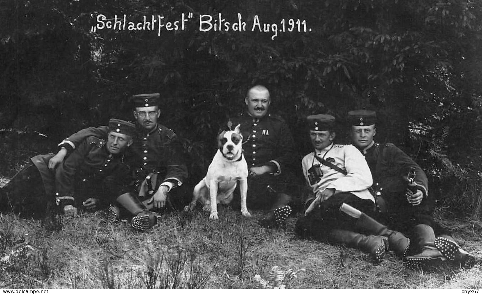 Carte Postale Photo Militaire Allemand BITSCH-BITCHE-57-Moselle-Soldaten-Chien- Schlachtfest-Bistch 1911 Photo Montag - Bitche