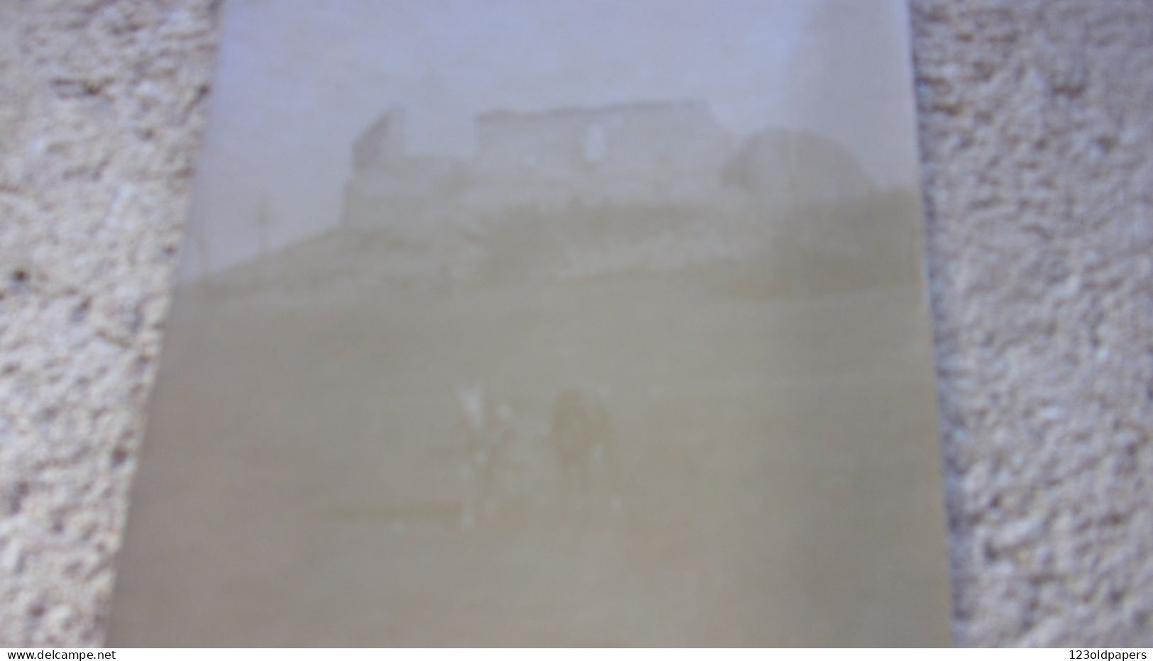 PHOTO ORIGINALE AMATEUR COUCY LE CHATEAU FEVRIER 1918 LEGENDE ECRITE AU DOS CHEVAUX - Luoghi