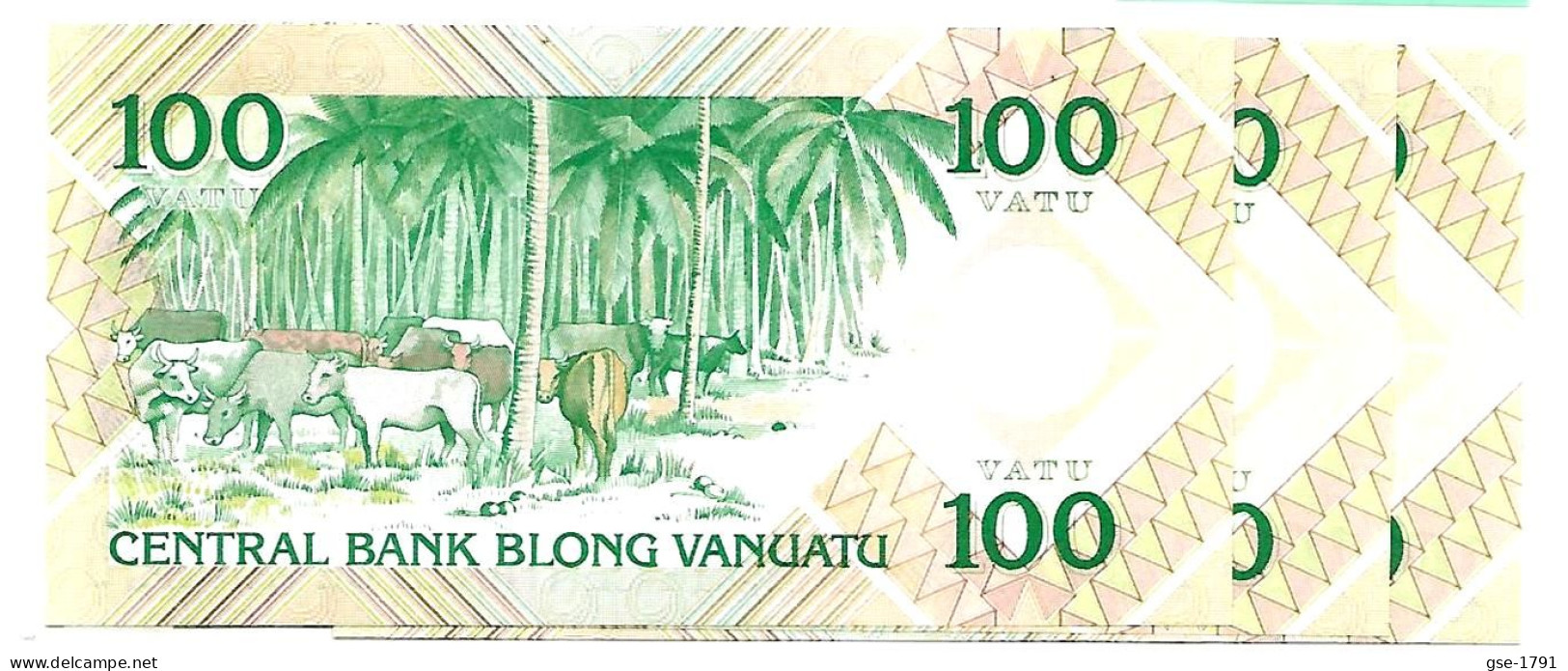 VANUATU 100 Vatu  Centrale BANK .1ère émission Année 1982 # 1  Petit N°  - 3 Billets à Suivre NEUFS - Vanuatu