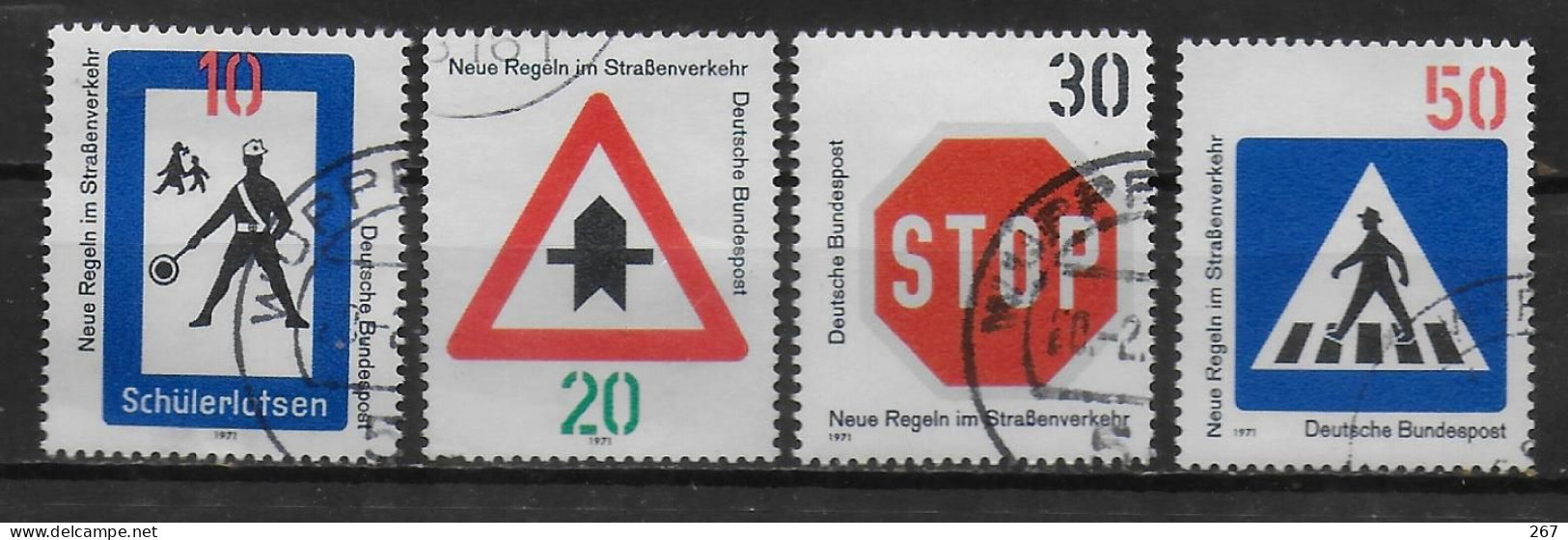 ALLEMAGNE  N° 528/31  Oblitere  Securité Routiere Panneaux - Unfälle Und Verkehrssicherheit