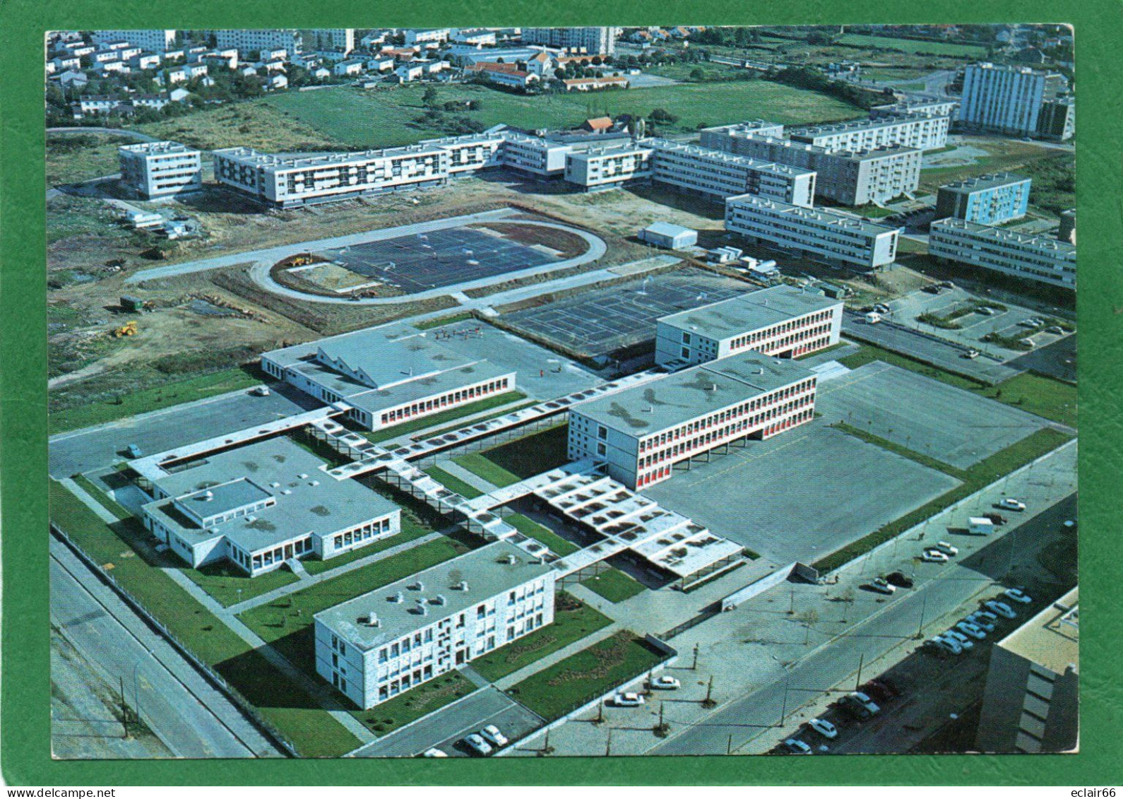 44 Saint-Herblain Vue Aérienne Collège Ernest Renan Vers 1970 CPM  Impeccable - Saint Herblain