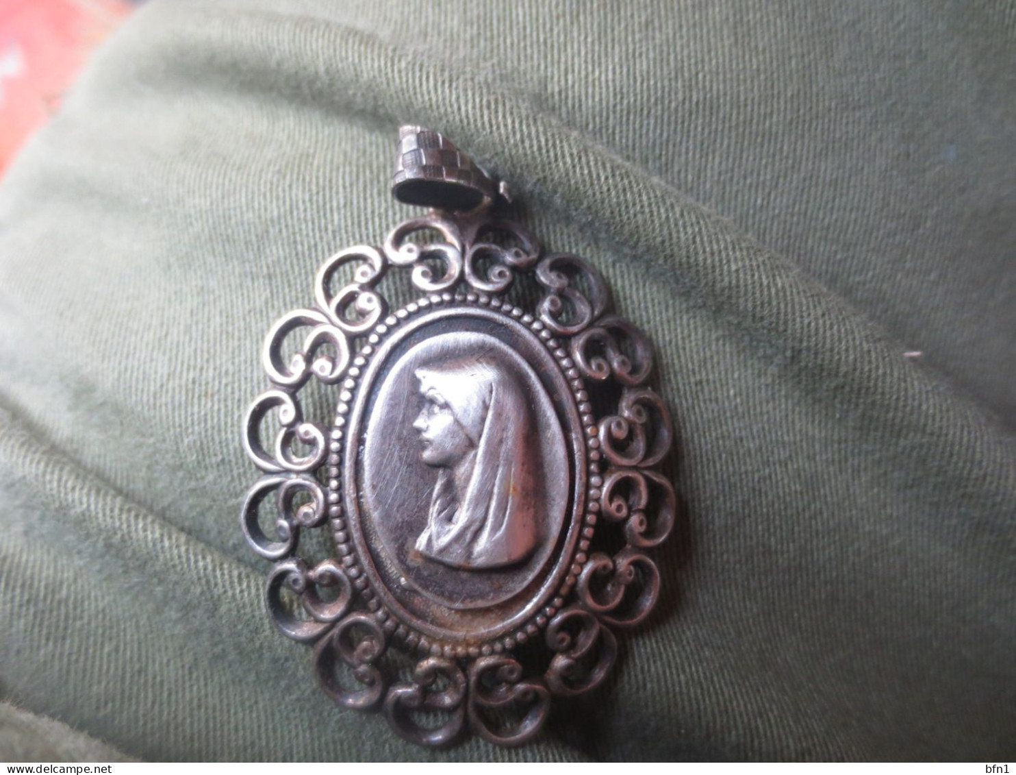 PENDENTIF VIERGE - Etnica