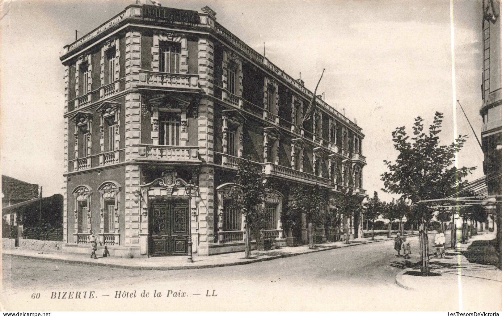 TUNISIE - Bizerte - Hôtel De La Paix - LL - Animé - Carte Postale Ancienne - Tunesië