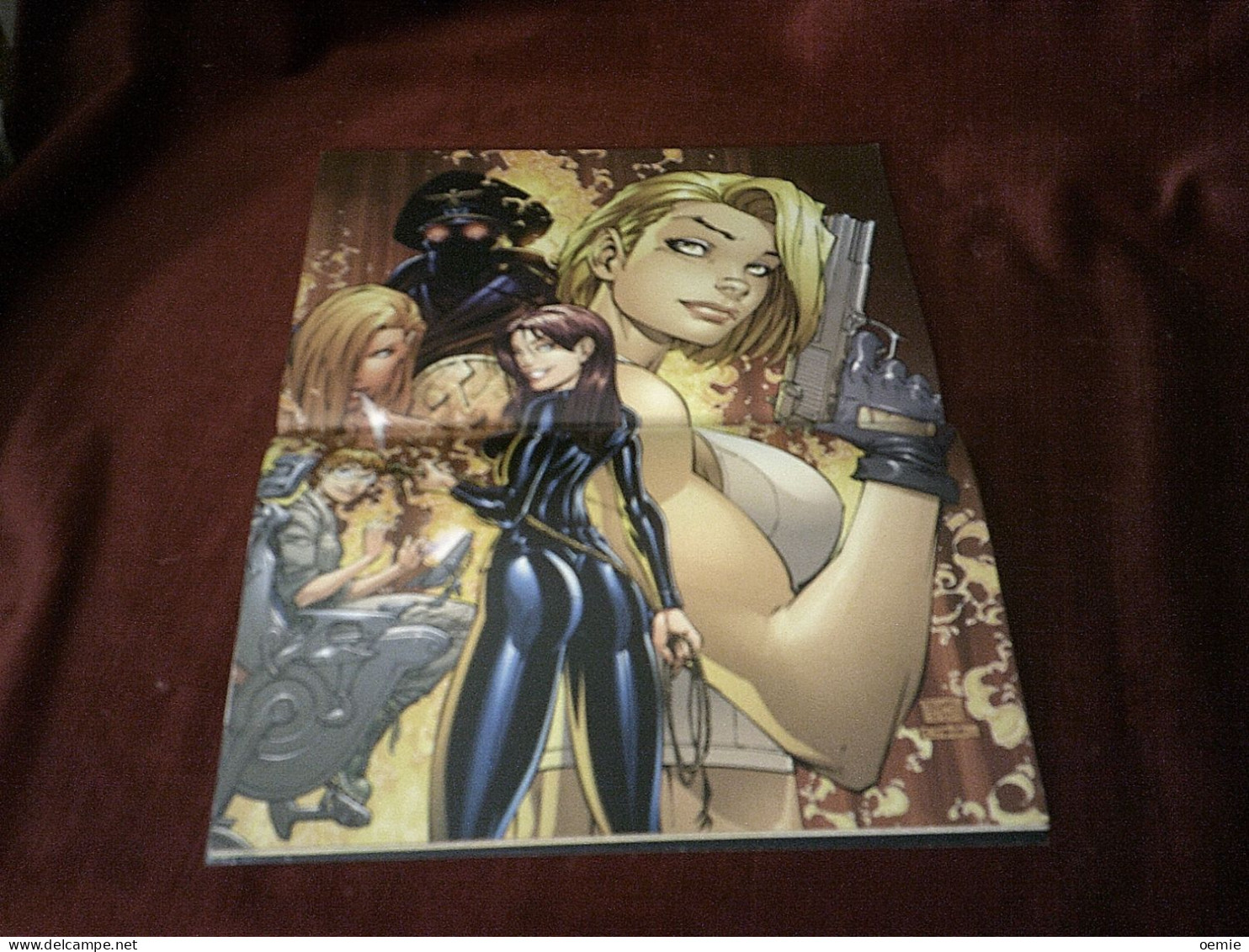 DANGER GIRL  N° 4 - Collections