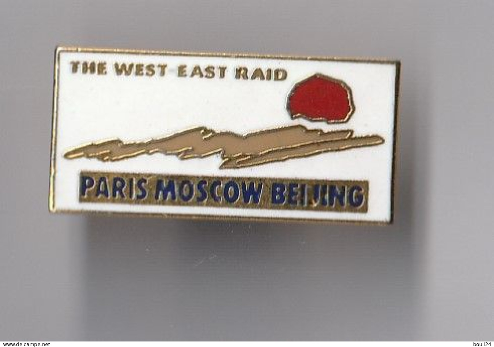 PIN'S THEME AUTOMOBILE  RALLYE   PARIS  MOSCOW  BEIJING - Rallye