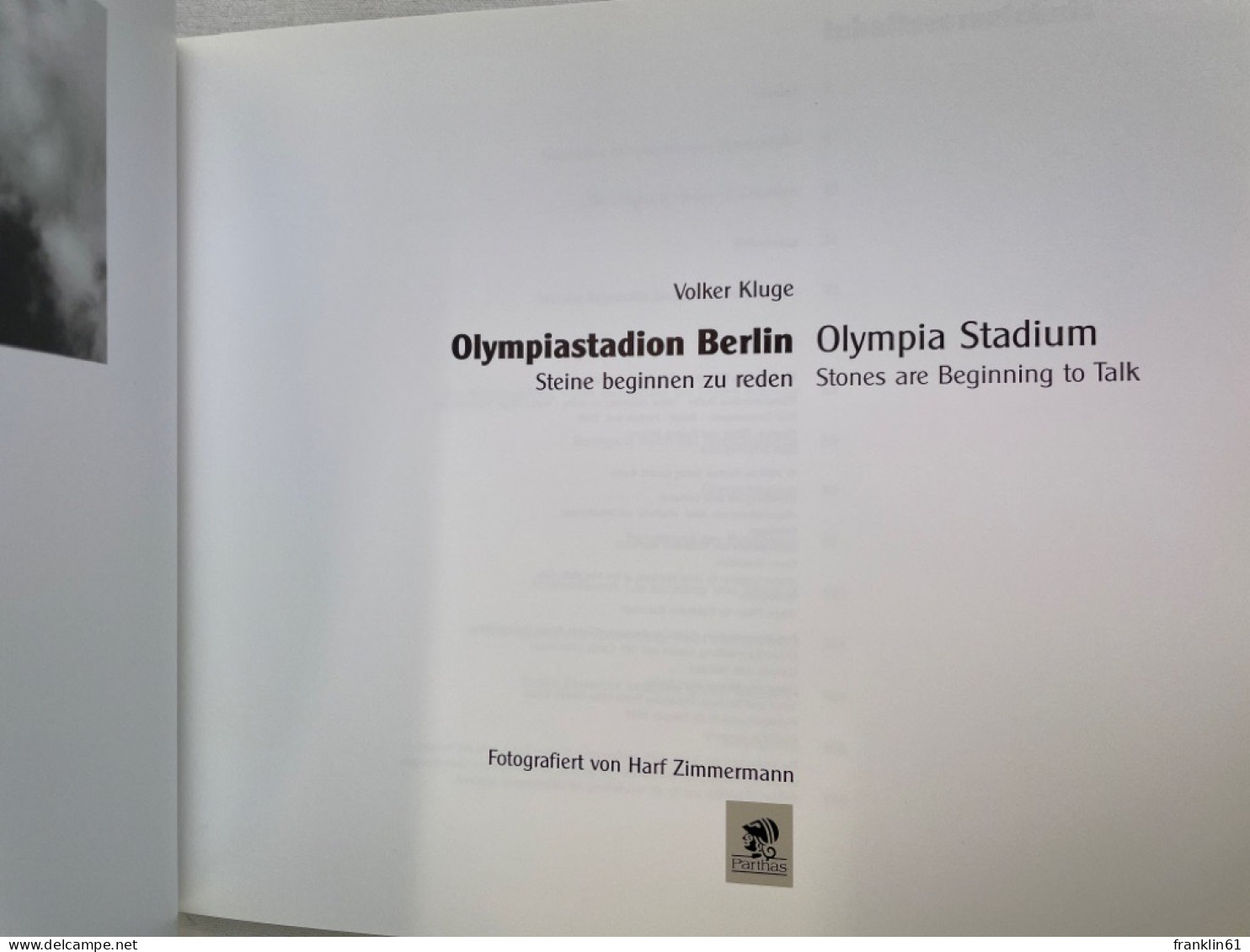 Olympiastadion Berlin : Steine Beginnen Zu Reden = Olympia Stadium. - Architectuur