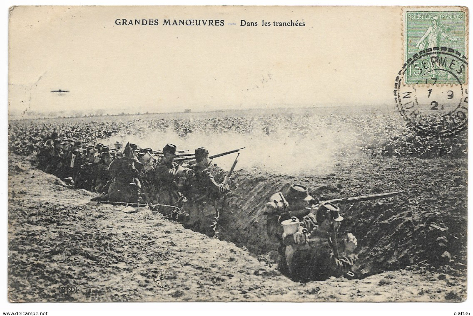 CPA  MILITARIA LES GRANDES MANEUVRES  Dans Les Tranchées - Manoeuvres