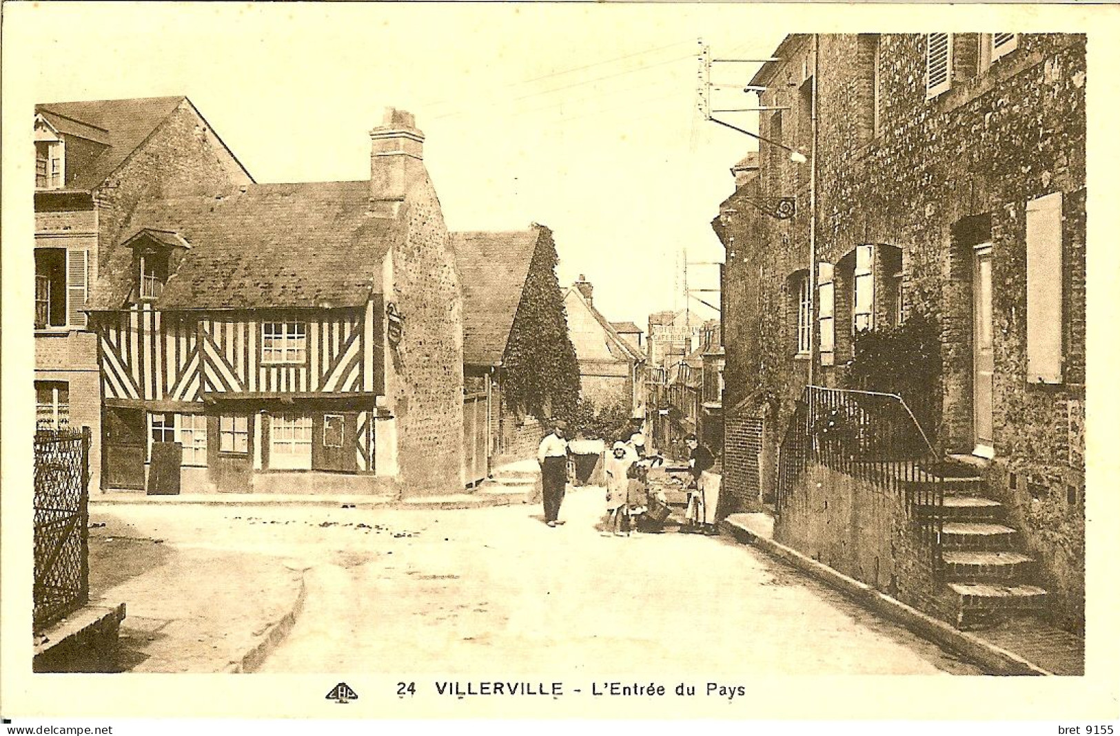 14 VILLERVILLE MARCHANDE AMBULANTE A L ENTREE DU PAYS LA GRANDE DESCENTE VERS LE RESTAURANT - Villerville