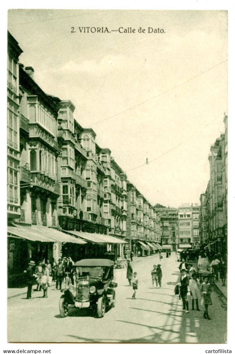 VITORIA, Spain - Calle De Dato  ( 2 Scans ) - Álava (Vitoria)