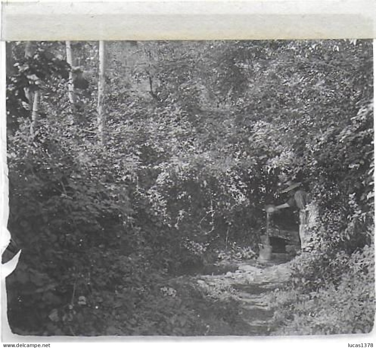 01 / AIN / PARIS DE BOUTZ / LA FONTAINE / DEBUT 20 EME / PLAQUE DE VERRE PHOTO STEREO / RARE CLICHE - Plaques De Verre