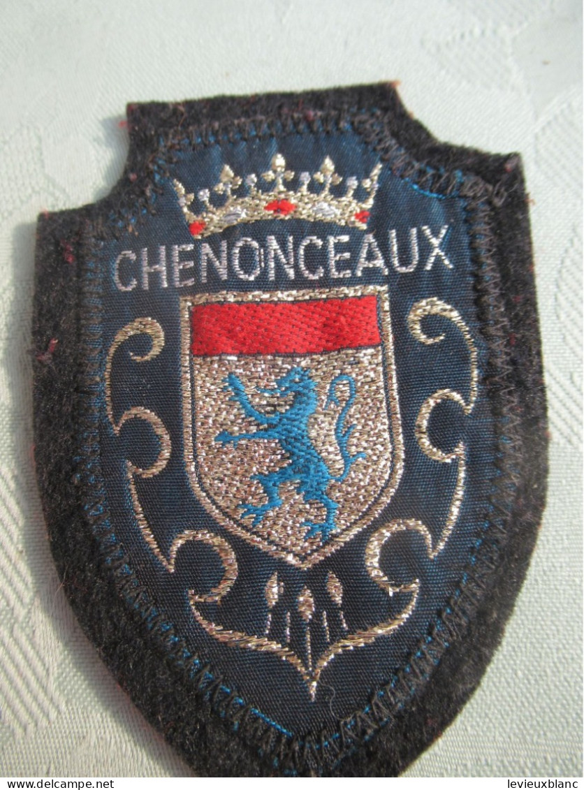 Ecusson Ancien/ France / Département :INDRE & LOIRE  /CHENONCEAUX/ Vers 1960- 1970    ET432 - Escudos En Tela