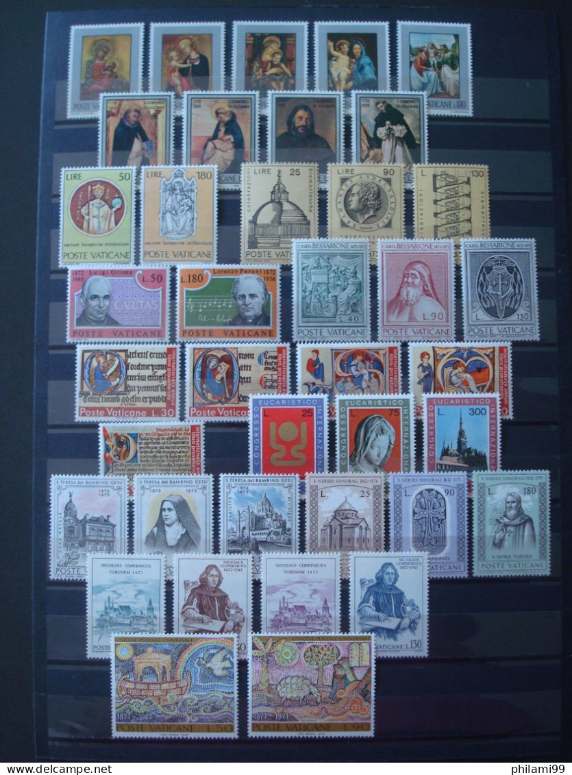 VATICAN MNH** 1971-1981 / 3 SCANS - Collections