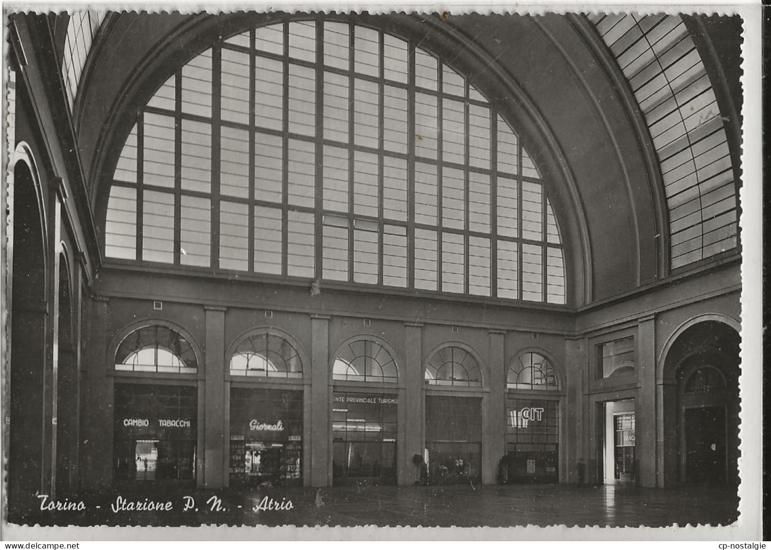 TURIN - INTERIEUR GARE - STAZIONE - Transport