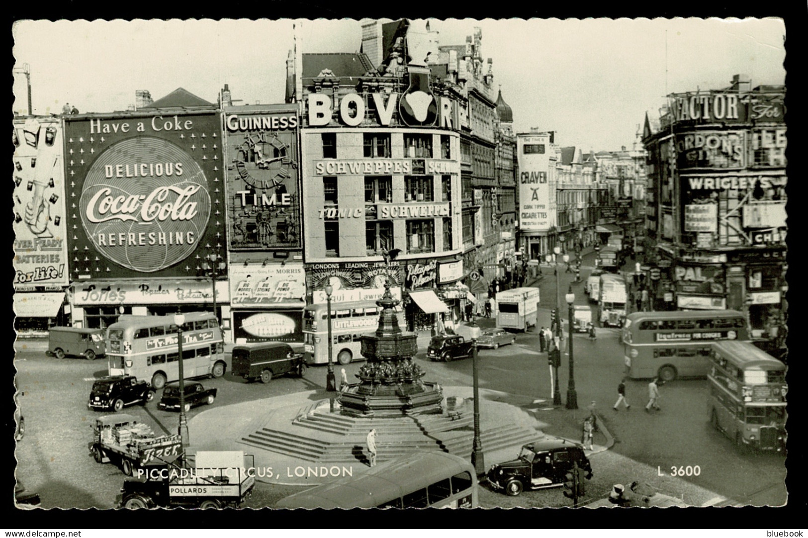 Ref 1621 - RP Animated Postcard - Piccadilly Circus - Coca-Cola Bovril Guinness Craven A & Wrigley's Adverts - Piccadilly Circus