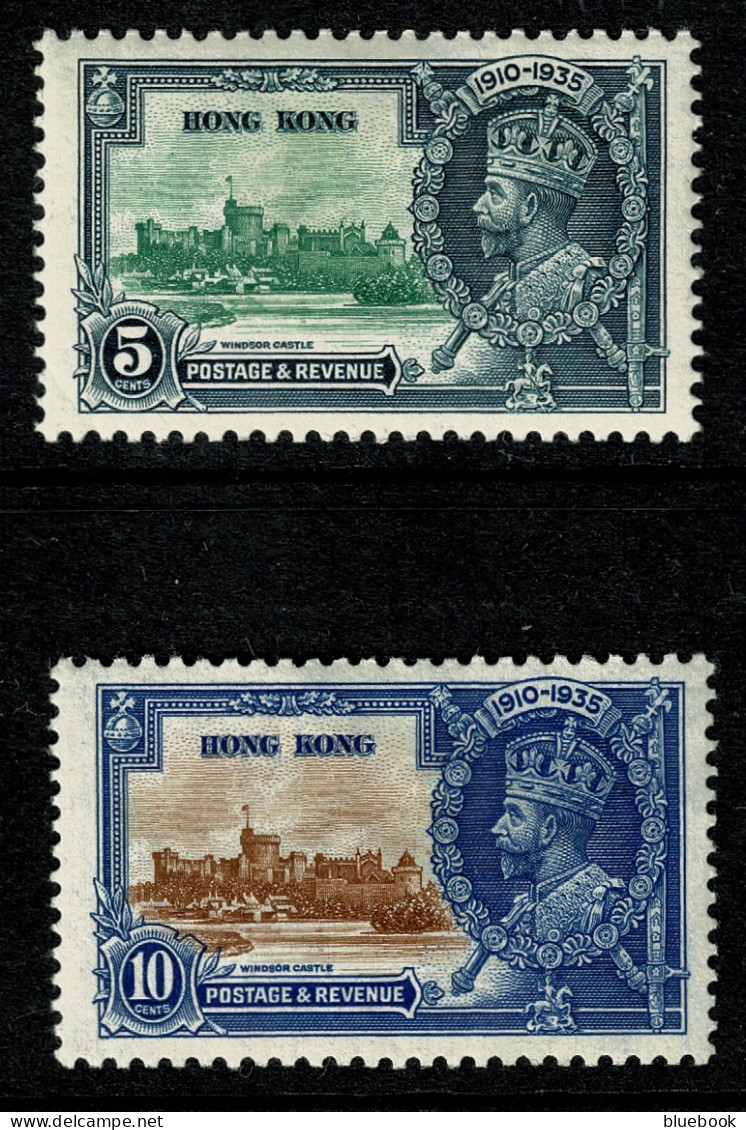 Ref 1621 - Hong Kong KGV 1935 Silver Jubilee (2) SG 134/135 - Lightly Mounted Mint Stamps - Neufs