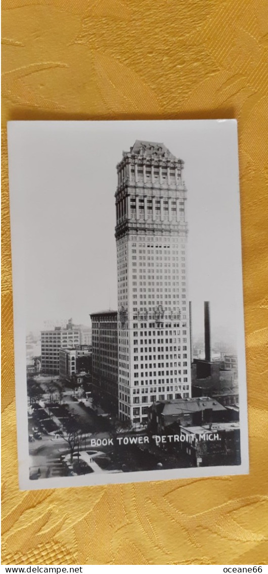 USA- Detroit Book Tower - Detroit