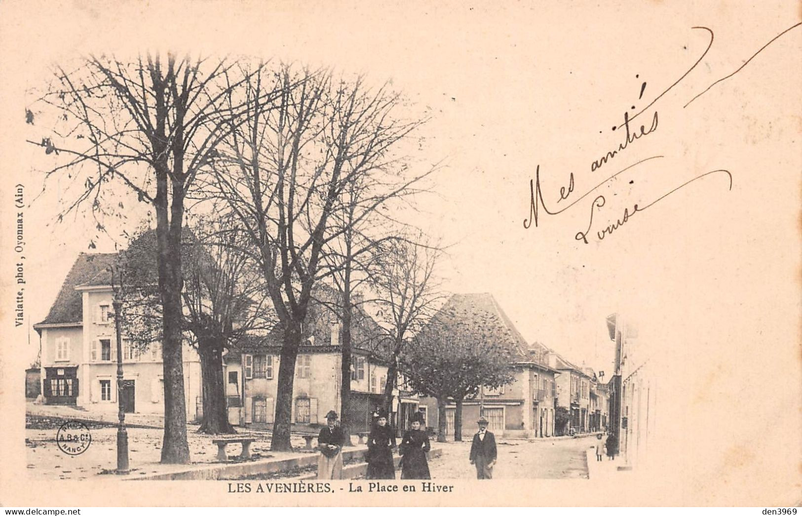 Les AVENIERES (Isère) - La Place En Hiver - Précurseur Voyagé 1903 (2 Scans) Vve Crillat, Rentière à Les Abrets 38 - Les Avenières