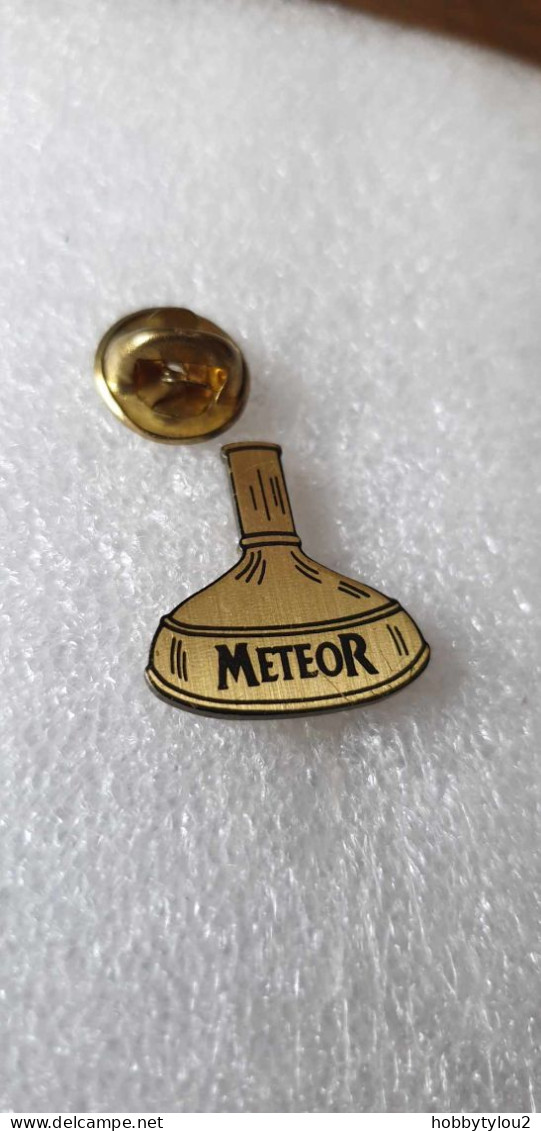 Pin's Bière Meteor Brasserie Française D'Alsace - Bière