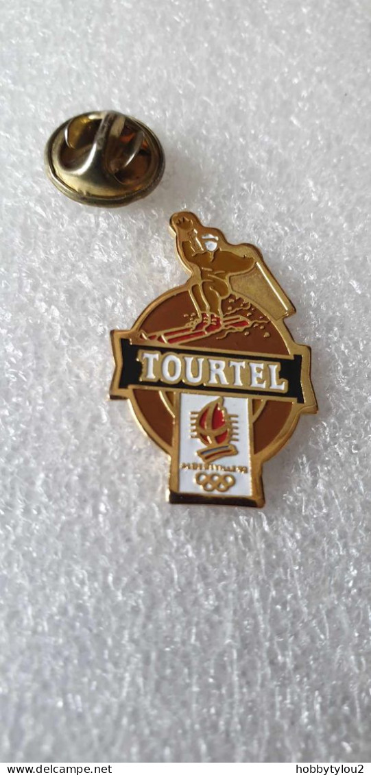 Pin's Bière Tourtel Albertville 92 Brun Non époxy - Bière