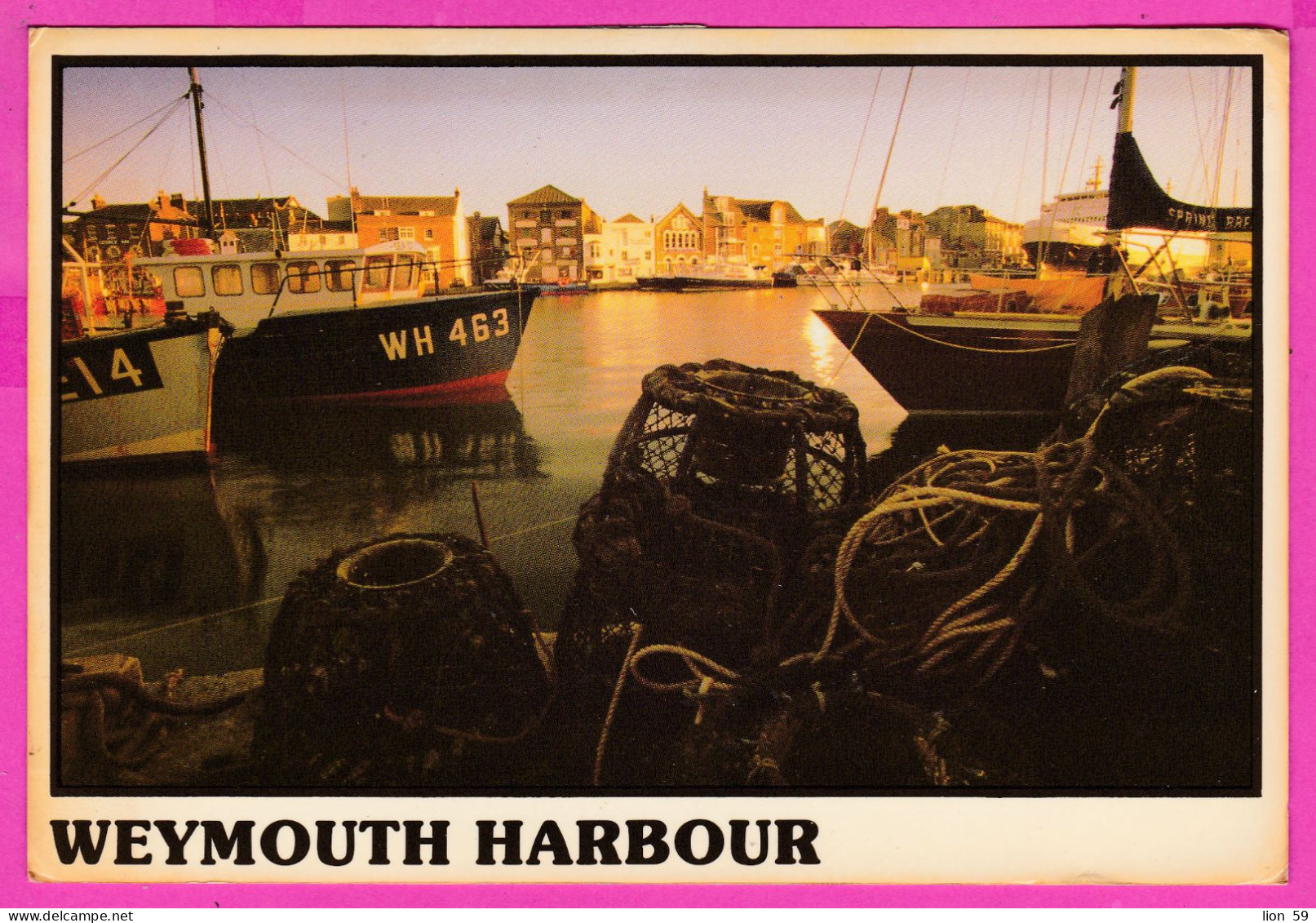295920 / United Kingdom - Weymouth Harbour Fishing Boat PC USED (O) Flamme Post Code 1990 3+3+23p Queen Elizabeth II - Weymouth