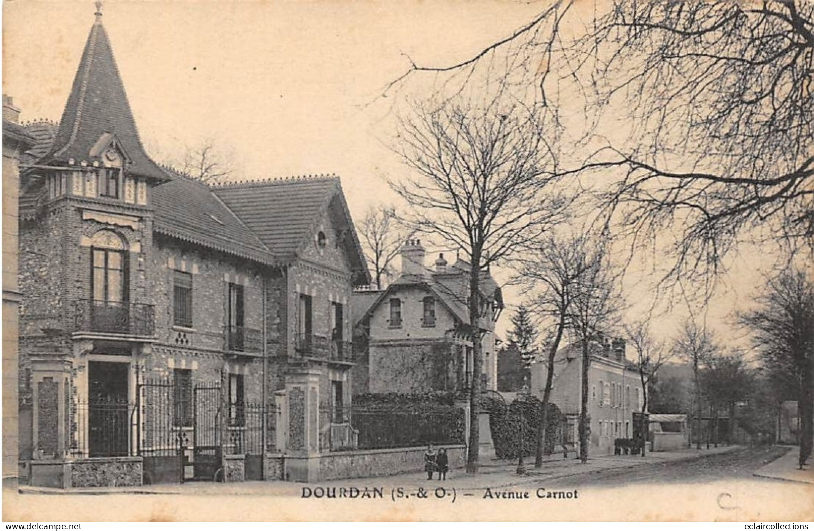 Dourdan         91          Avenue Carnot      (voir Scan) - Dourdan