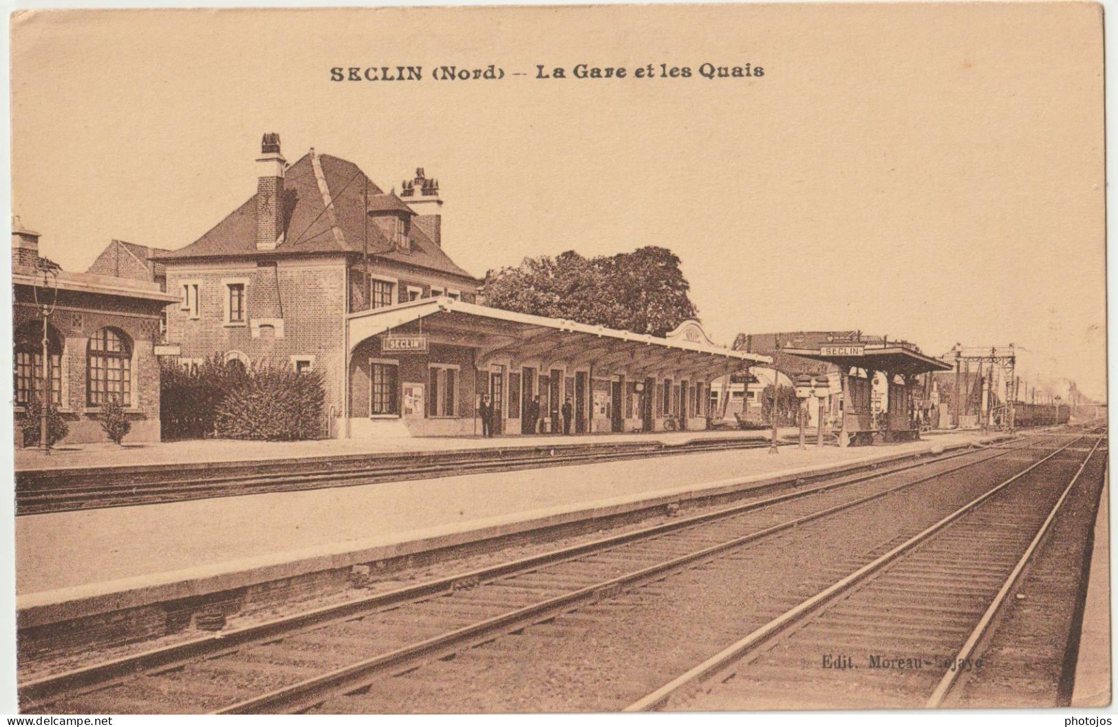 CPA  Seclin   (59   RARE     Vue Sur Les Quais De La Gare  Ed Moreau - Seclin