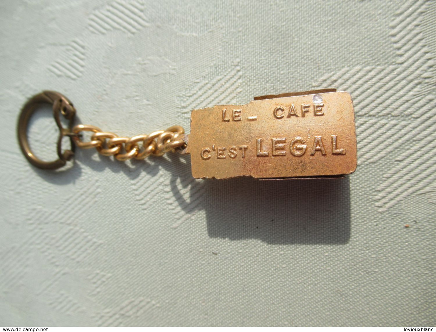 Porte-Clé Publicitaire Ancien/Café / LEGAL Soluble/ Le Café C'est Legal/ Métallique/ Vers 1960-1970              POC579 - Schlüsselanhänger