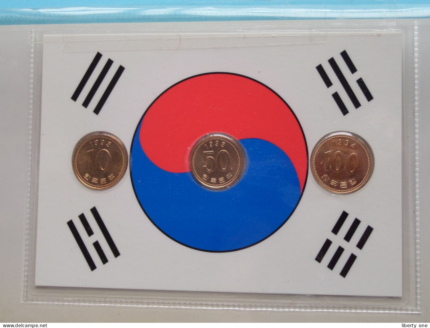 Set Of 3 Coins > ZUID-KOREA ( DETAIL > Voir / See SCANS ) Gold Plated ! - Corée Du Sud