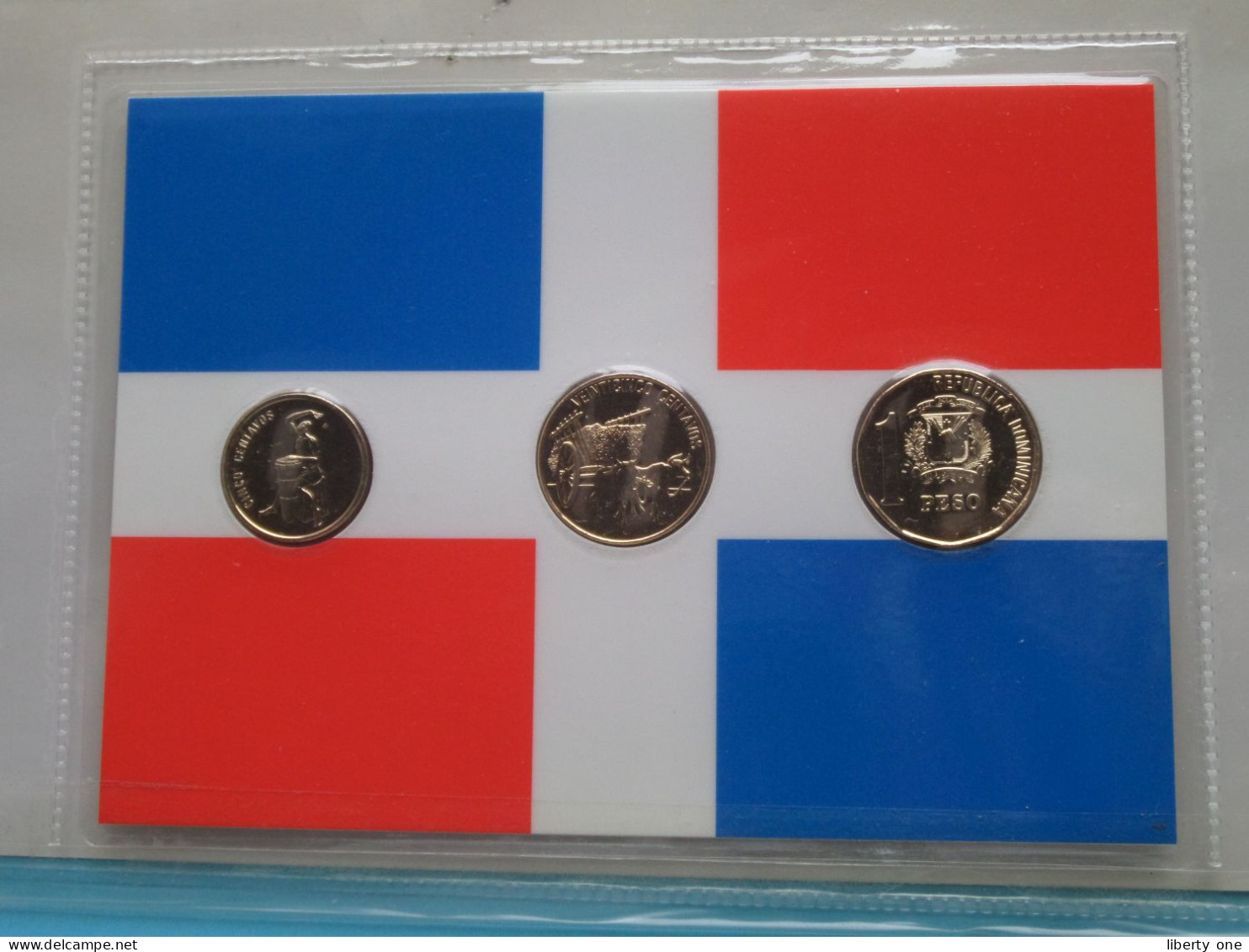 Set Of 3 Coins > DOMINIKAANSE REPUBLIEK ( DETAIL > Voir / See SCANS ) Gold Plated ! - Dominicaanse Republiek