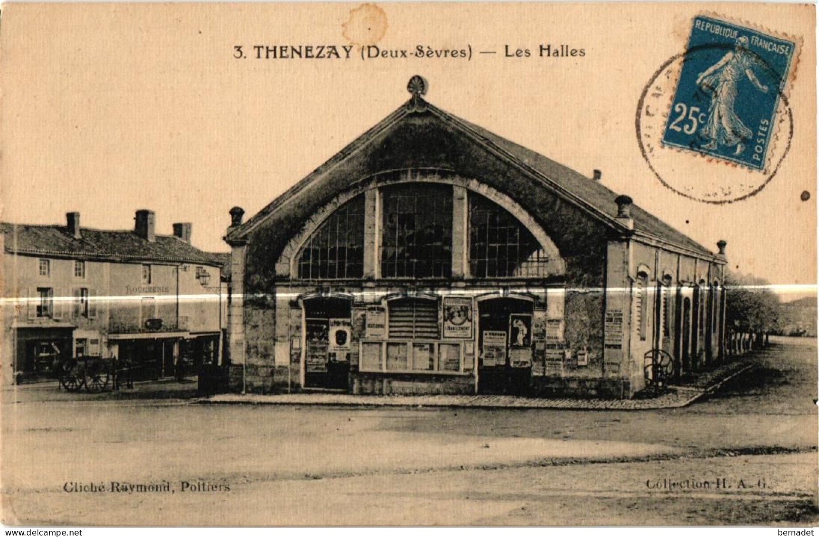 79 . THENEZAY . LES HALLES . 1921   ( Trait Blanc Pas Sur Original ) - Thenezay