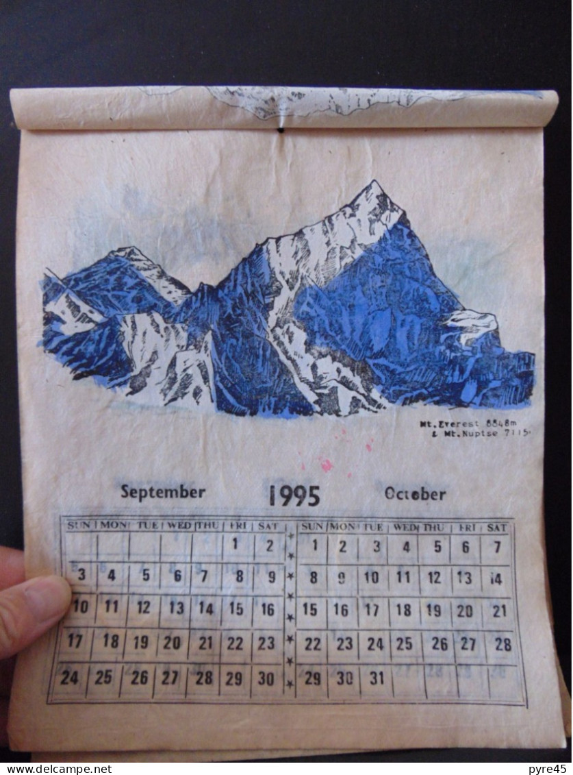 Calendrier grand format ( 26 x 22 cm ) " The Himalayas of Nepal " Année 1995, couleurs rehaussées à la main  déchirures