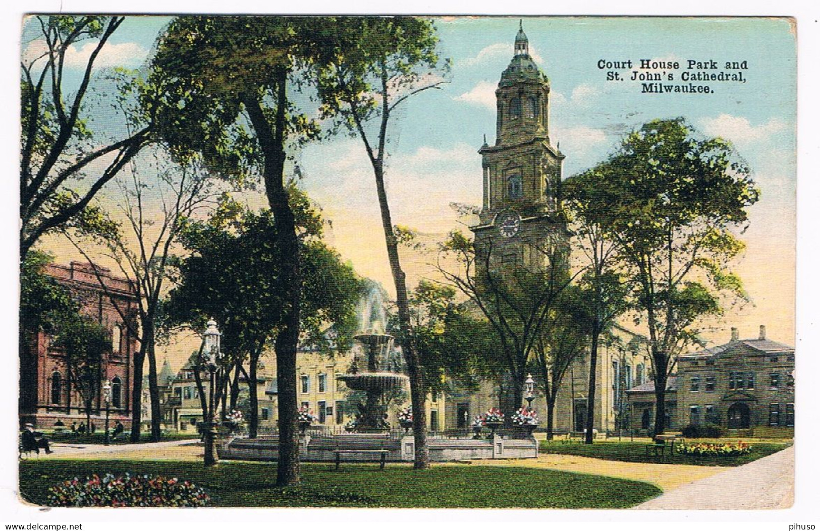 US-930   MILWAUKEE : Court House Park And St. Johns Cathedral - Milwaukee