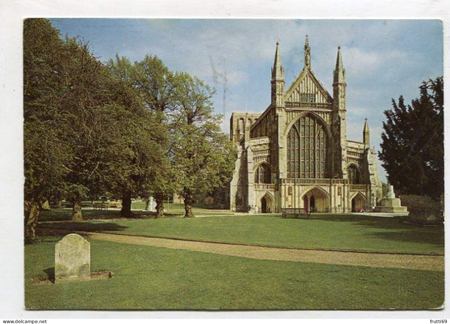 AK 146270 ENGLAND - Wichester Cathedral - The West Front - Winchester