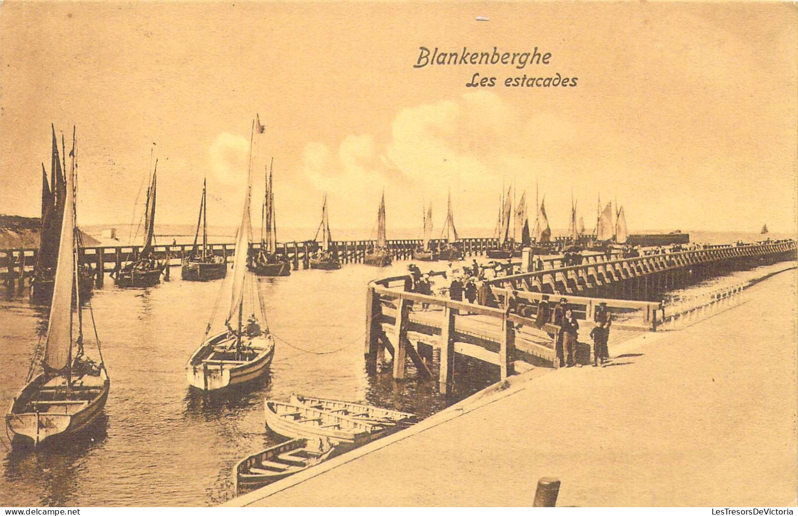 BELGIQUE - Blankenberge - Les Estacades - Carte Postale Ancienne - Blankenberge