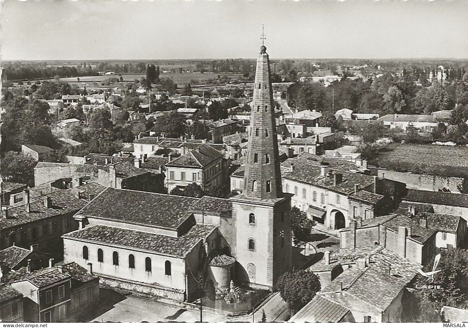 CPSM Blanquefort  Eglise St Martin - Blanquefort